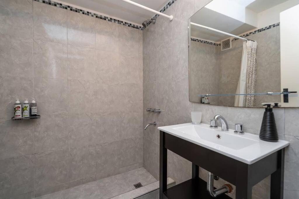 Apartamento Comodo Departamento Centrico, A Pasos Del Obelisco *