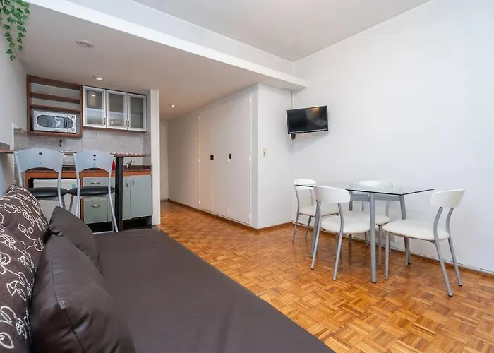 Comodo Departamento Centrico, A Pasos Del Obelisco