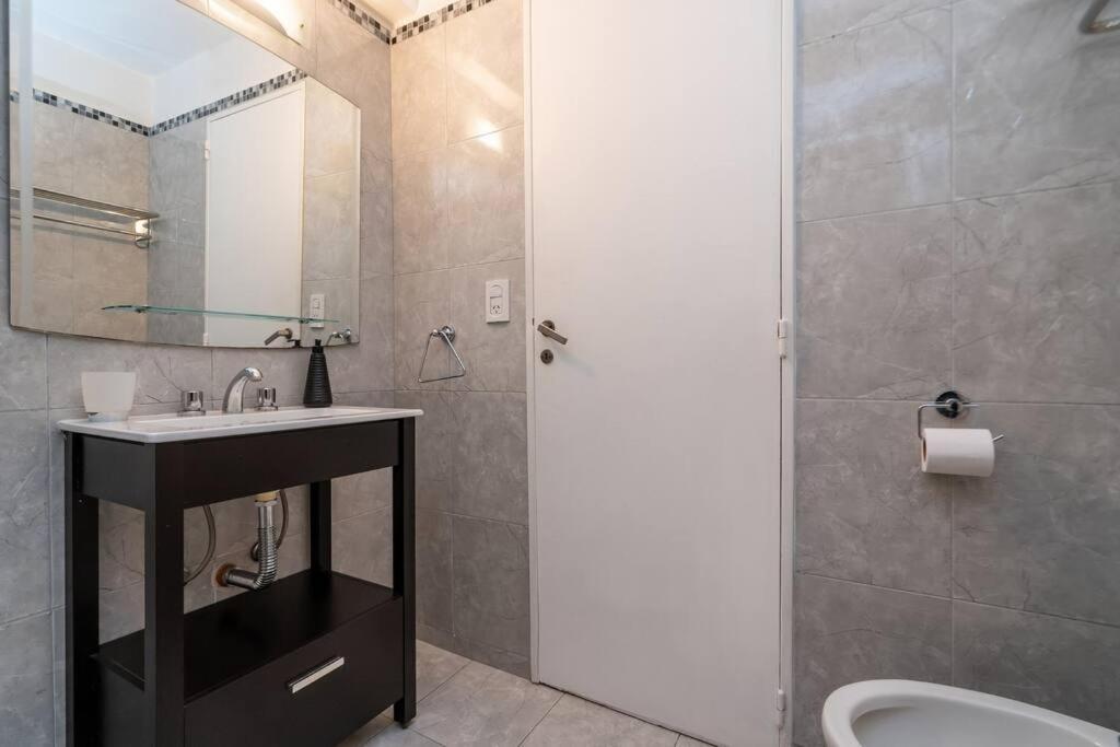 Apartment Comodo Departamento Centrico, A Pasos Del Obelisco Buenos Aires