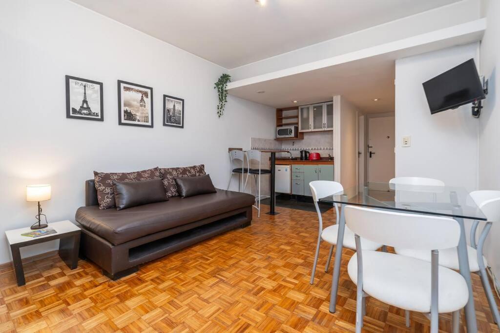 Comodo Departamento Centrico, A Pasos Del Obelisco Apartment Buenos Aires